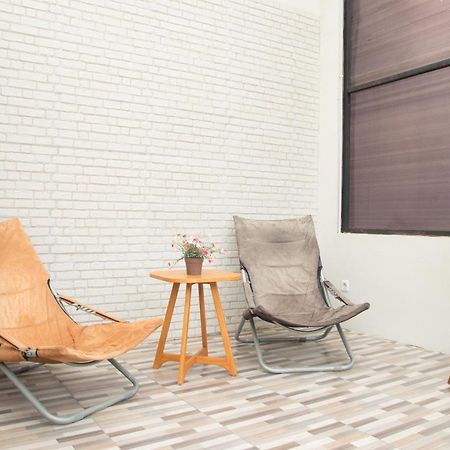 Huning House - 5 Bedrooms Пурвокерто Экстерьер фото