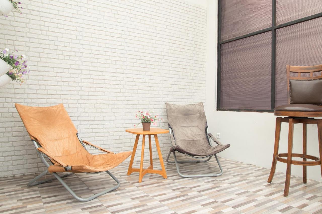 Huning House - 5 Bedrooms Пурвокерто Экстерьер фото