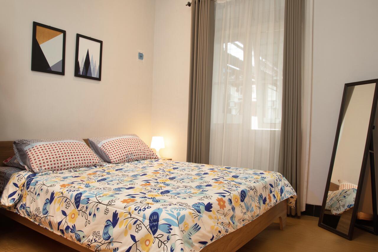 Huning House - 5 Bedrooms Пурвокерто Экстерьер фото