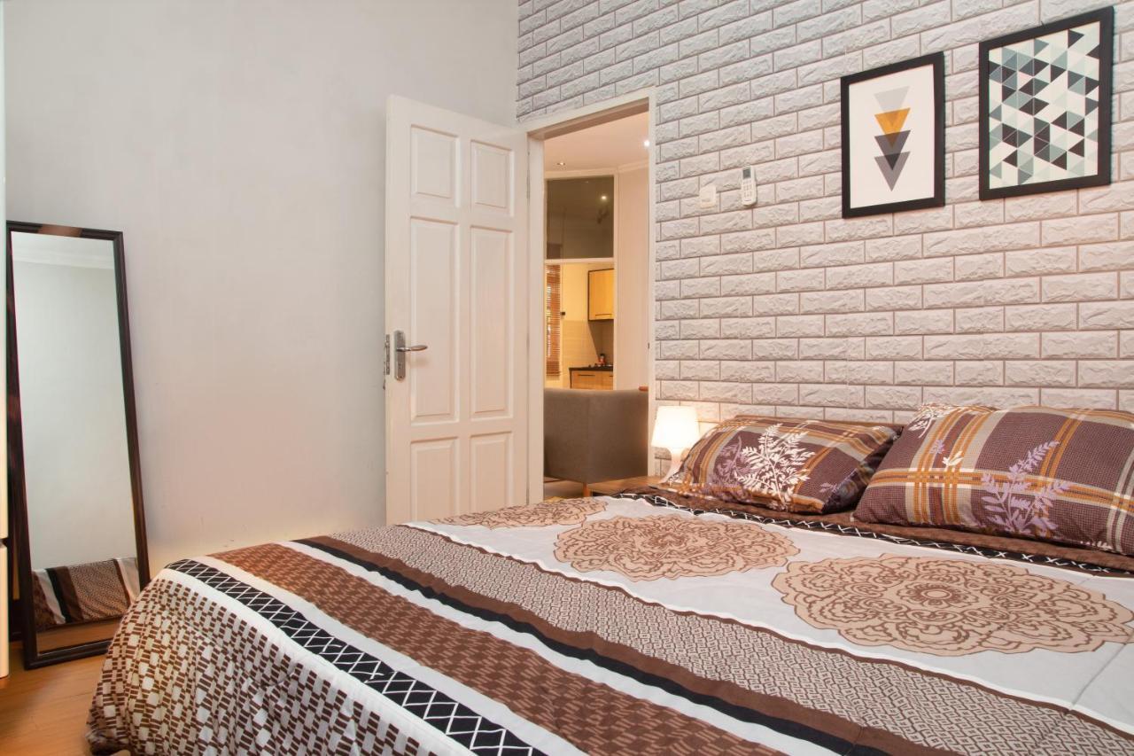 Huning House - 5 Bedrooms Пурвокерто Экстерьер фото