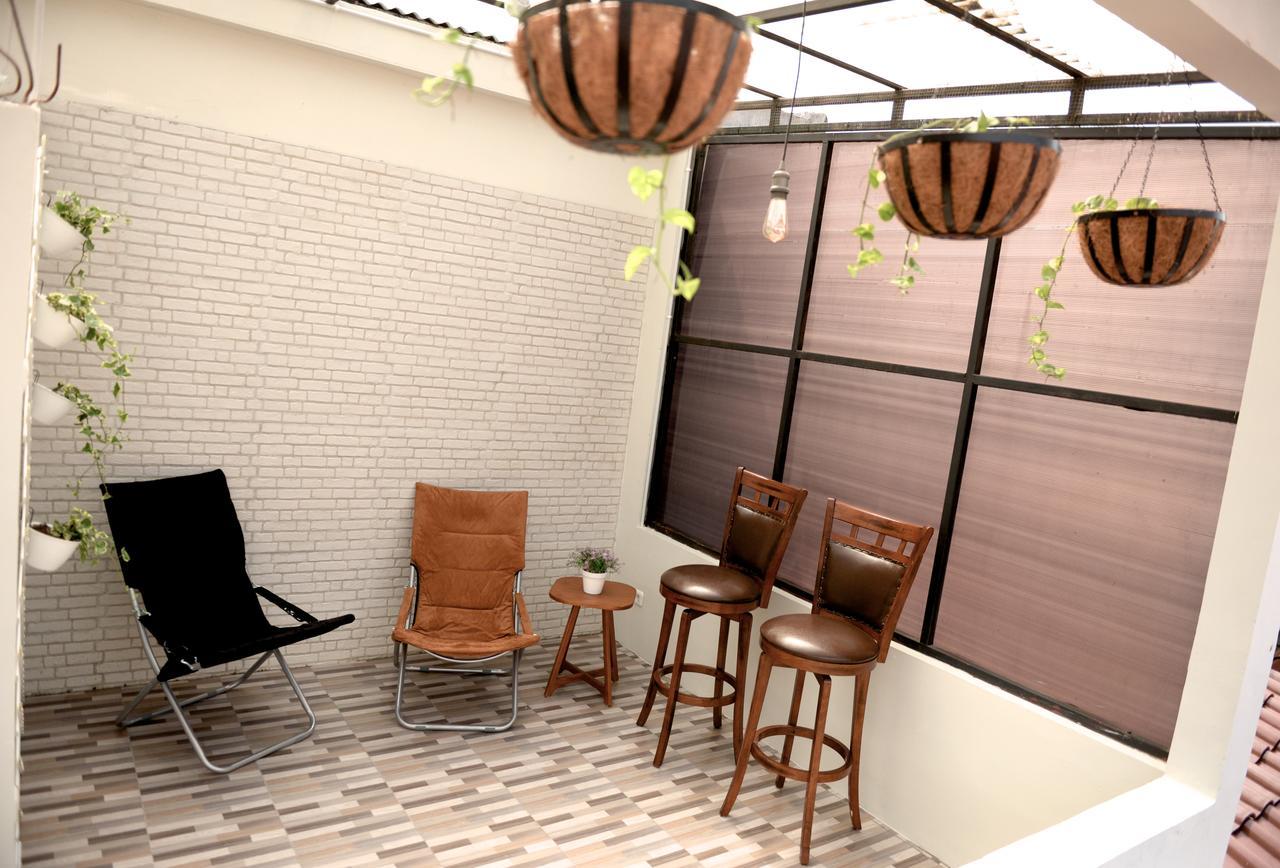Huning House - 5 Bedrooms Пурвокерто Экстерьер фото