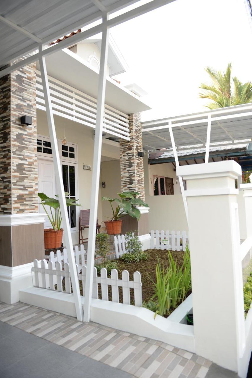 Huning House - 5 Bedrooms Пурвокерто Экстерьер фото